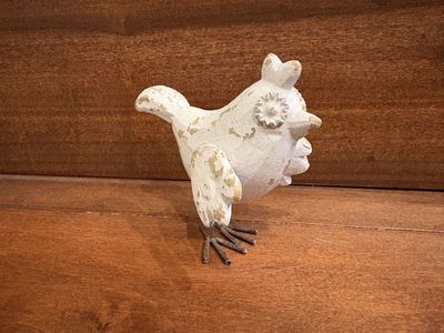 Small Chippy Paint Chicken W/ Metal Feet