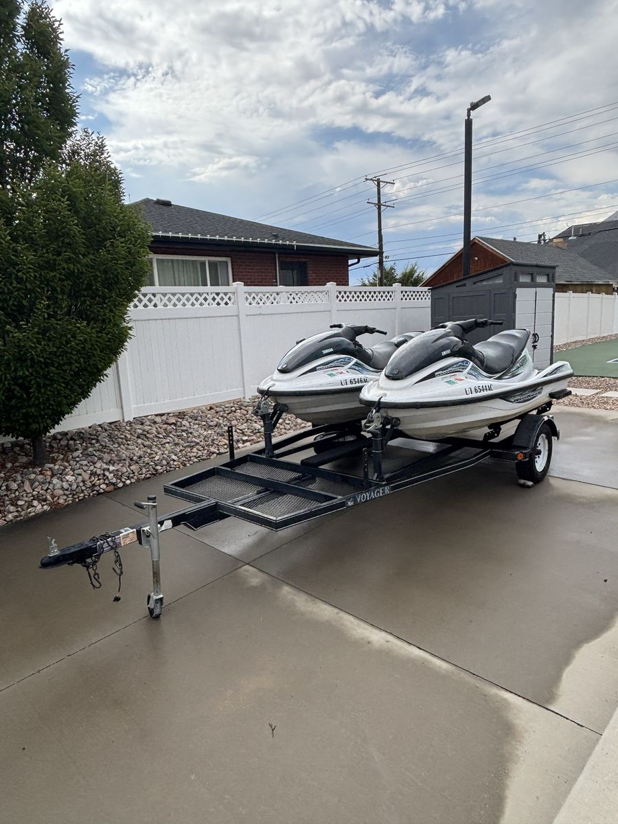 2001 Yamaha XL 800 Wave Runners
