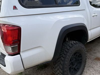 Camper shell