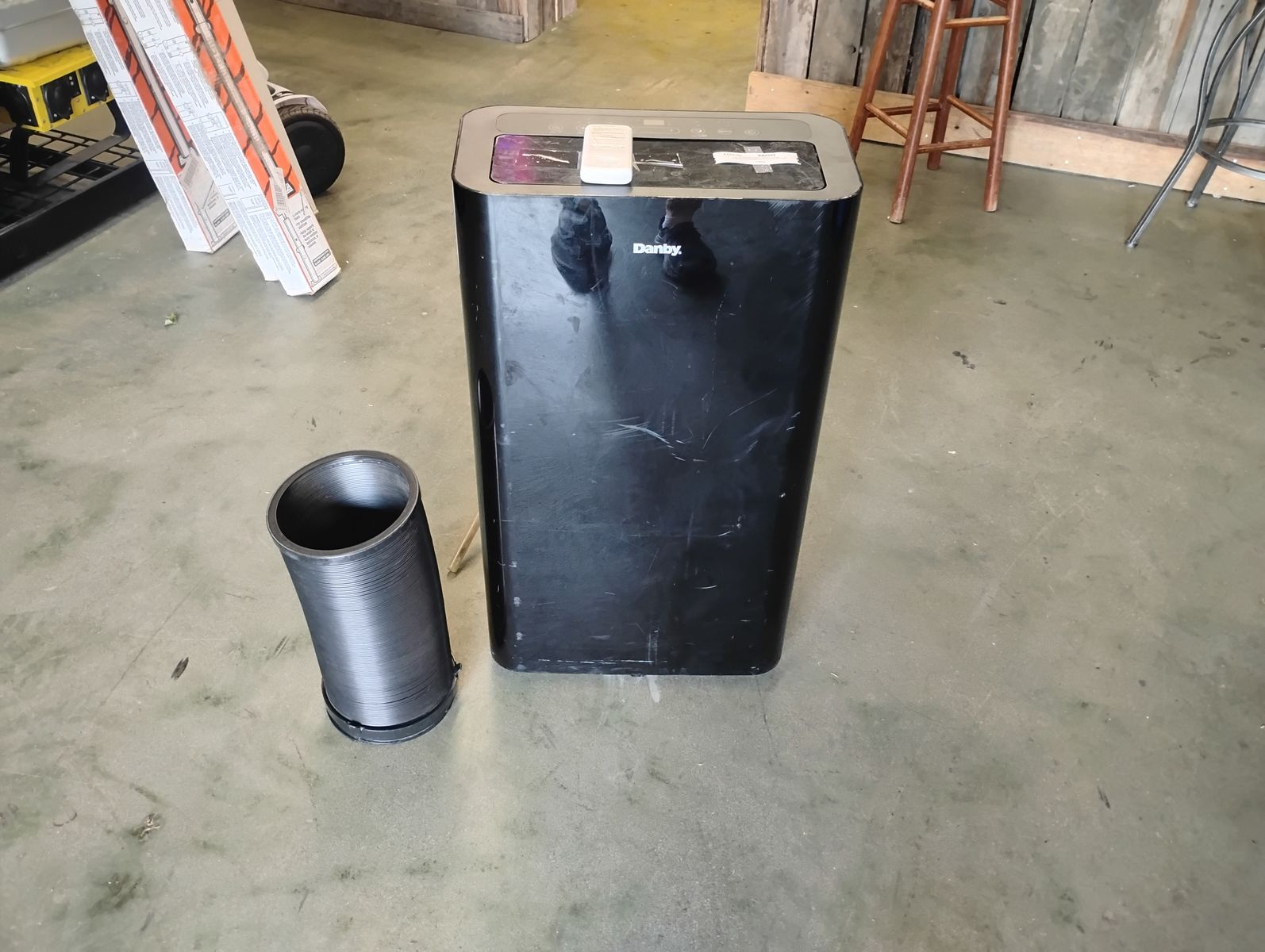 Danby DPA086B8BDB-6 is a 3-in-1 Portable Air Conditioner