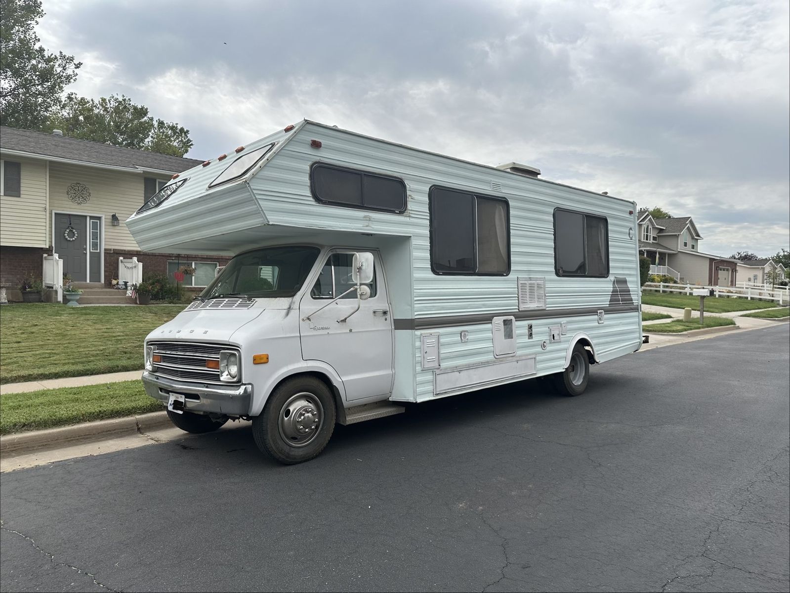 1978 Dodge Neon Dreamer Class C Motorhome - Updated Interior, Onan 4000 Generator