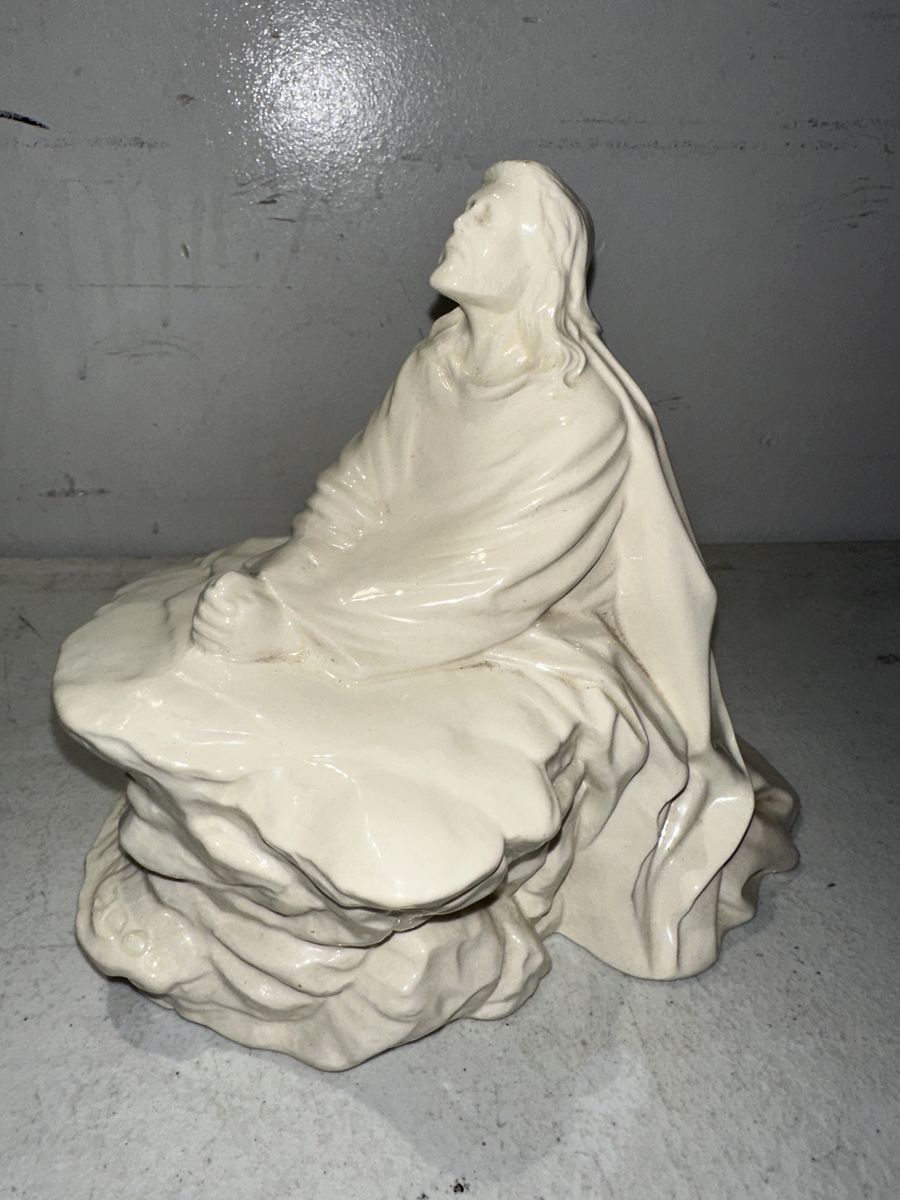 Jesus Praying Gethsemane Garden Statue