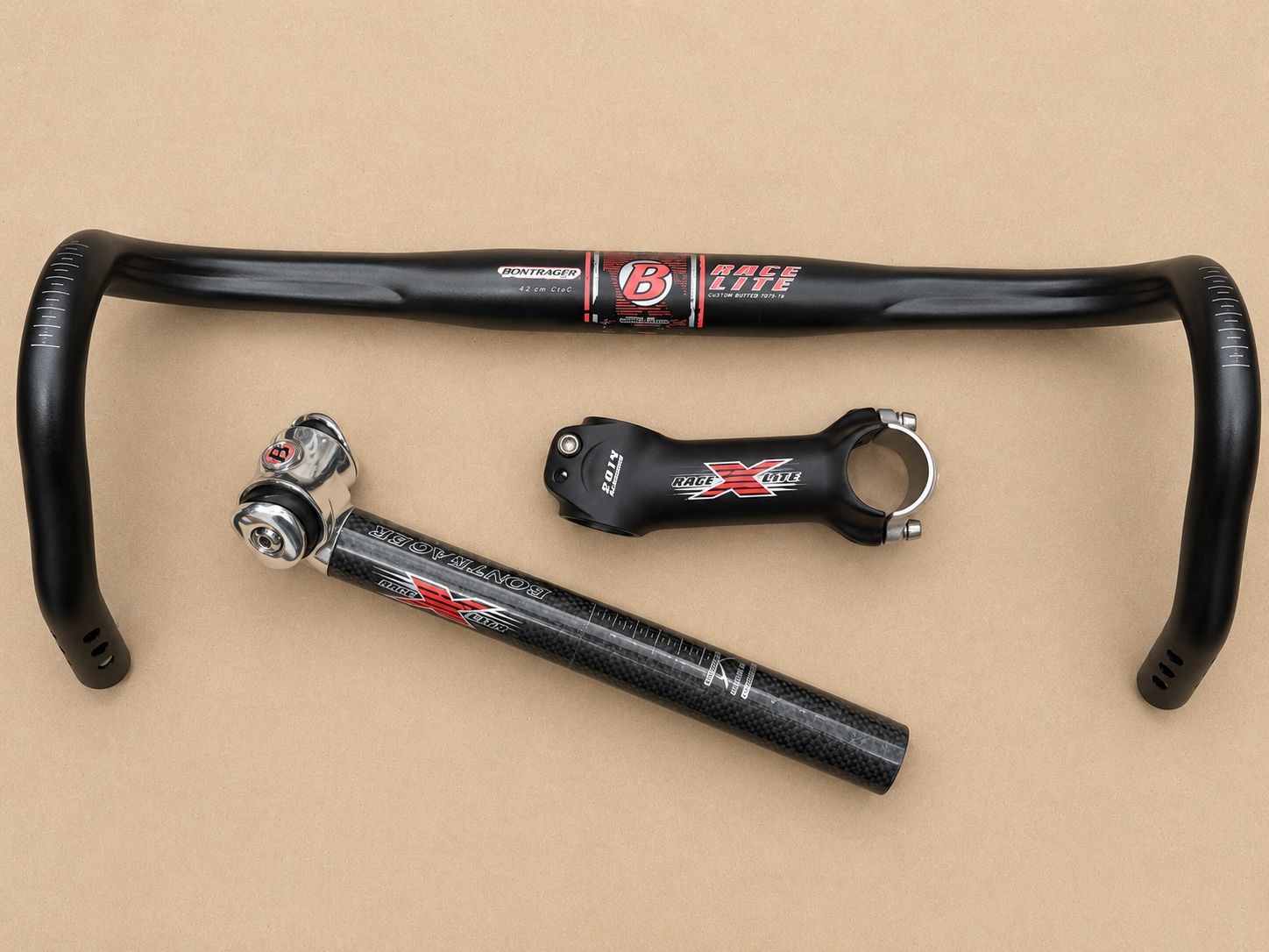 Bontrager Race Lite Road Bike Cockpit – Carbon Seatpost + 42cm Bars + 110mm Stem