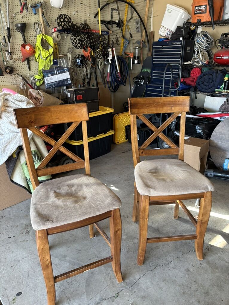 2 Bar Chairs
