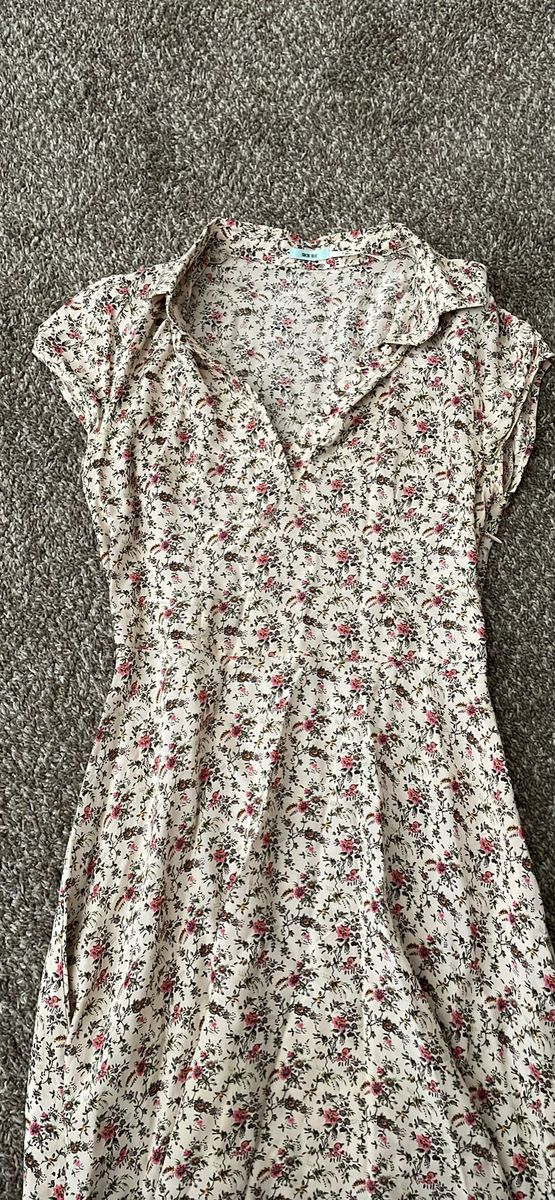 Kimchi Blue Floral Cap Sleeve Button Neck Midi Dress Size 0