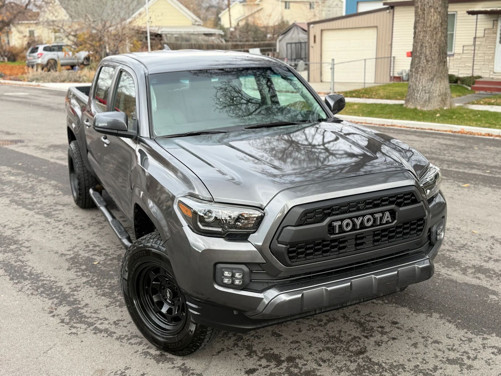 2017 Toyota Tacoma SR5