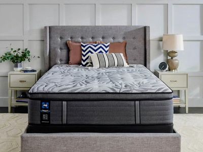 King Size Mattress - Sealy Posturepedic 14" Firm plush Mattress $300 OBO