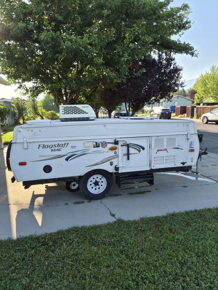 2014 forest river flagstaff, Mac. 205
Tent trailer.