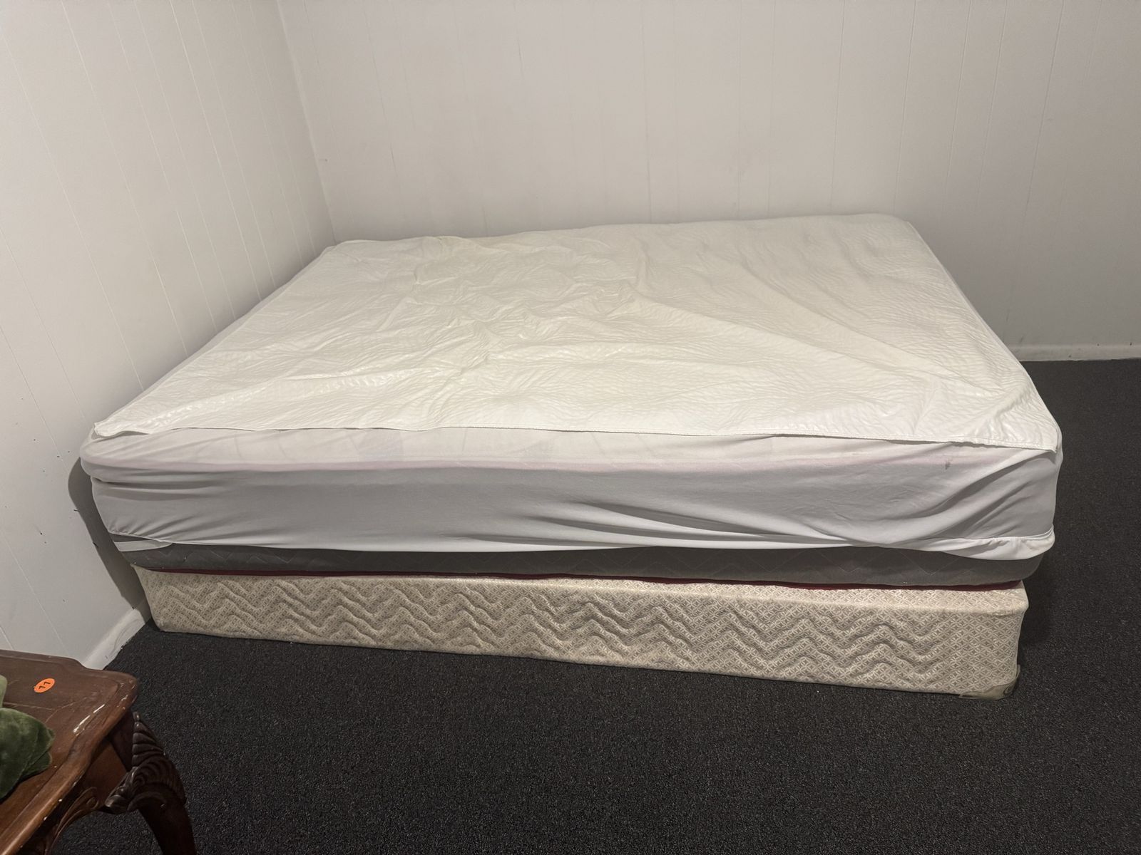 Main image 4