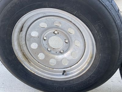 Pair of used utility trailer tires 205/75/15