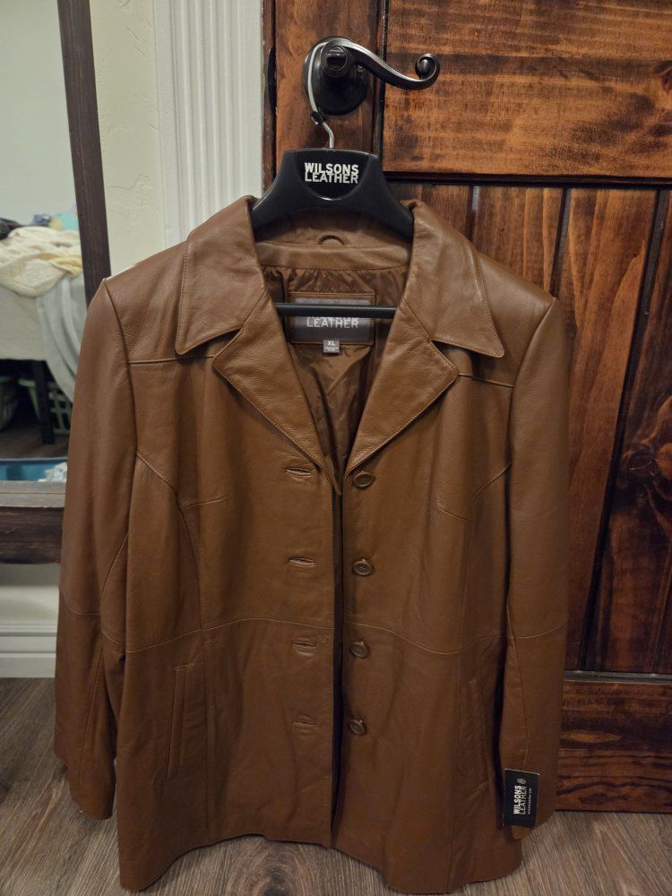 Wilsons Leather Women's XL Tan Genuine Leather Jacket- vintage- new with tags.