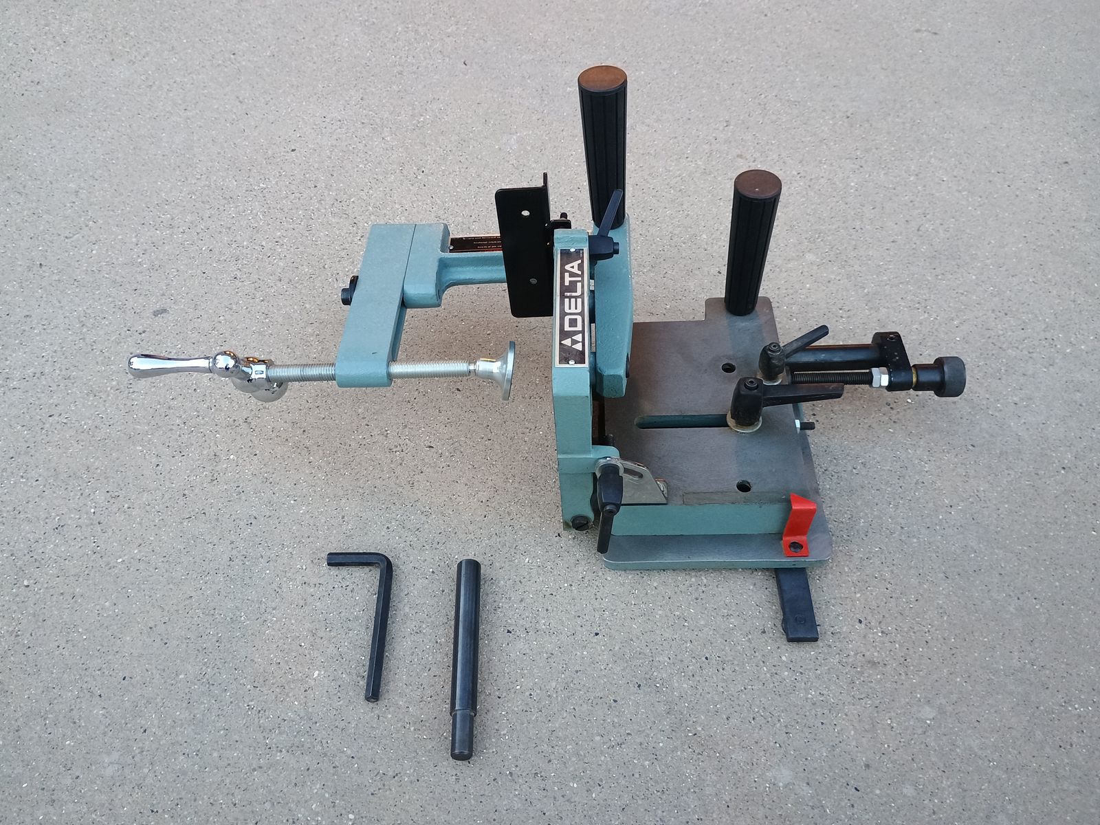 Delta Tenoning Jig for Table Saw
