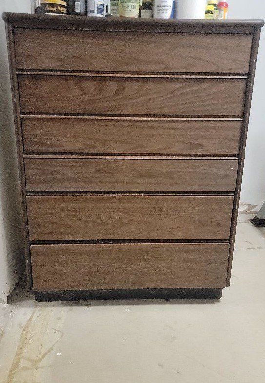 6-Drawer Dresser
