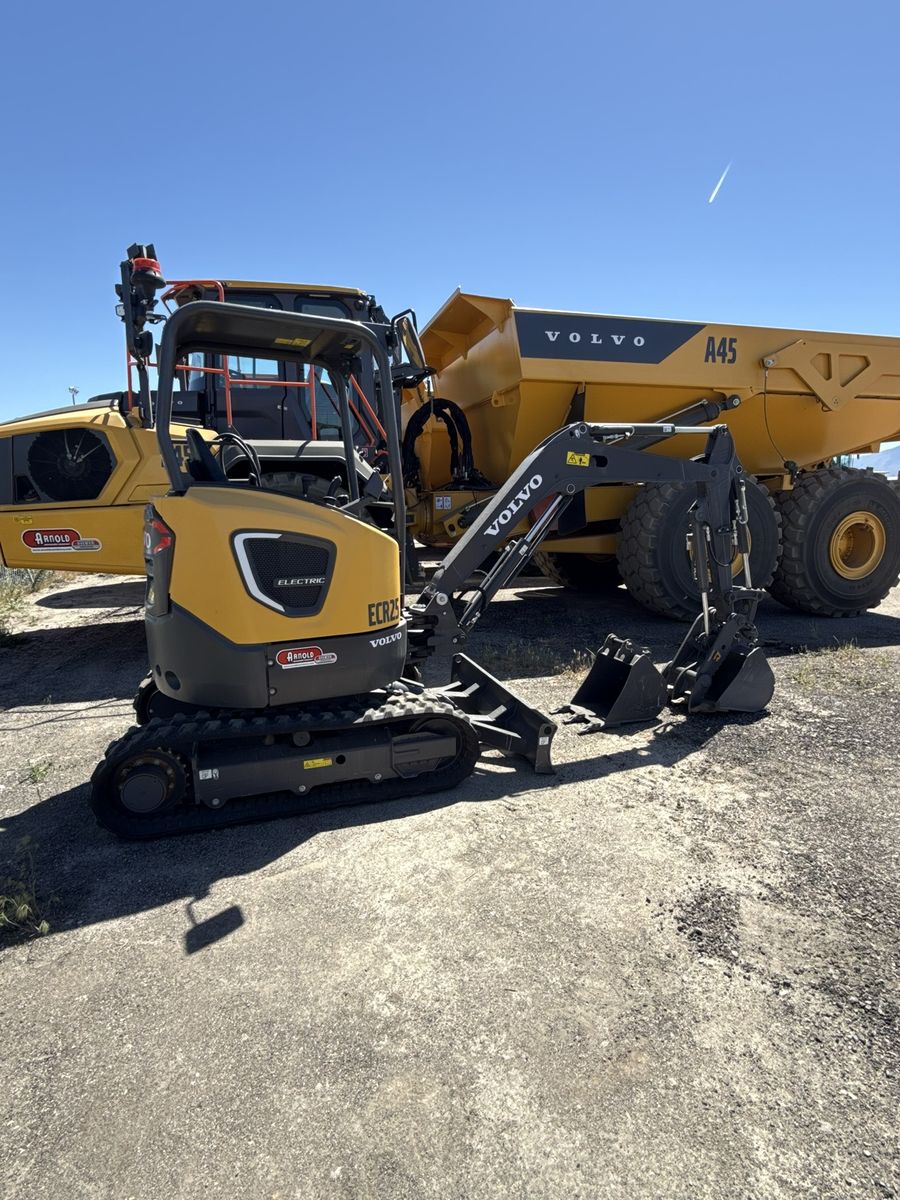 All Electric Mini Excavator ECR25