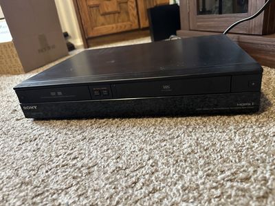 Sony VHS DVD Recorder Combo HDMI RDR VX560 Working/Tested