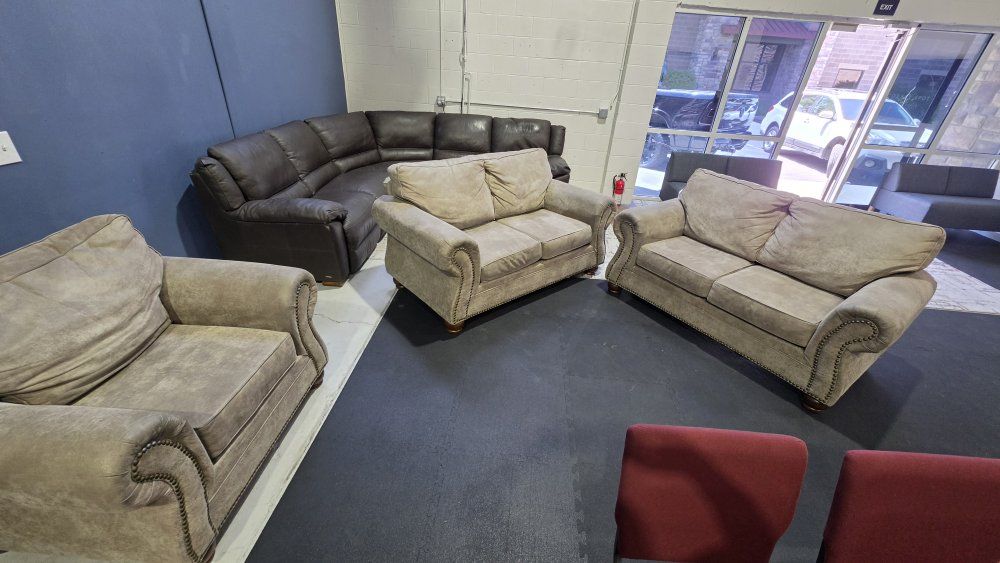 COUCHES & CHAIR