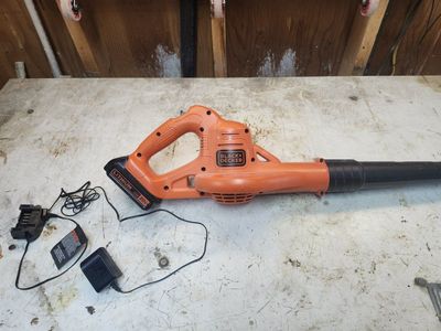 Black and Decker Blower