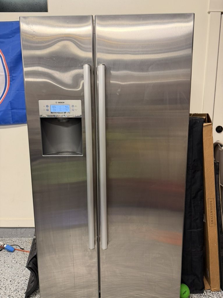 Bosch Side By Side Refrigerator Freezer