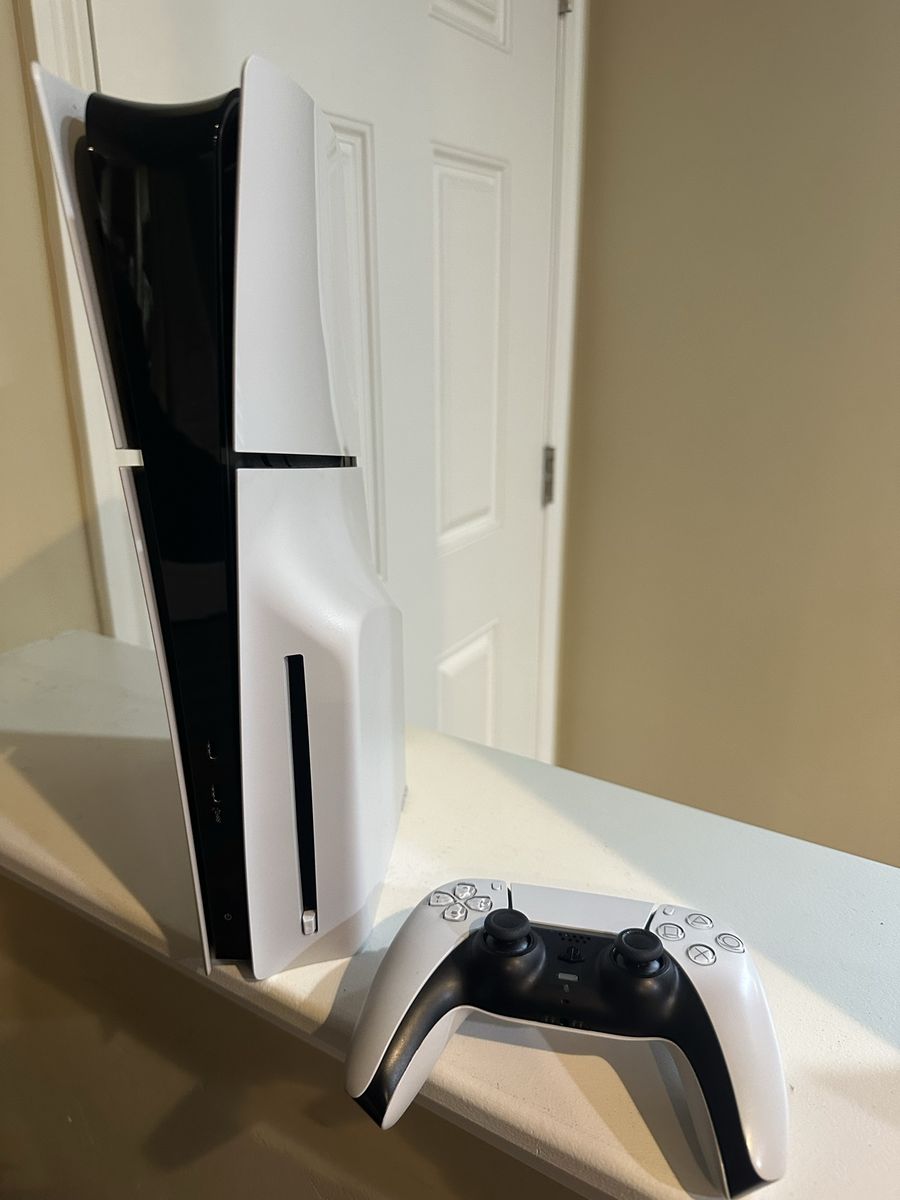 Like new PlayStation 5 Slim Disk