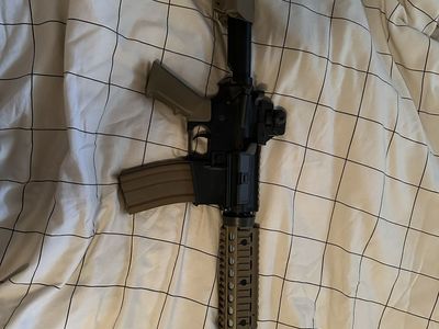 AIRSOFT GUN AND BULLETS