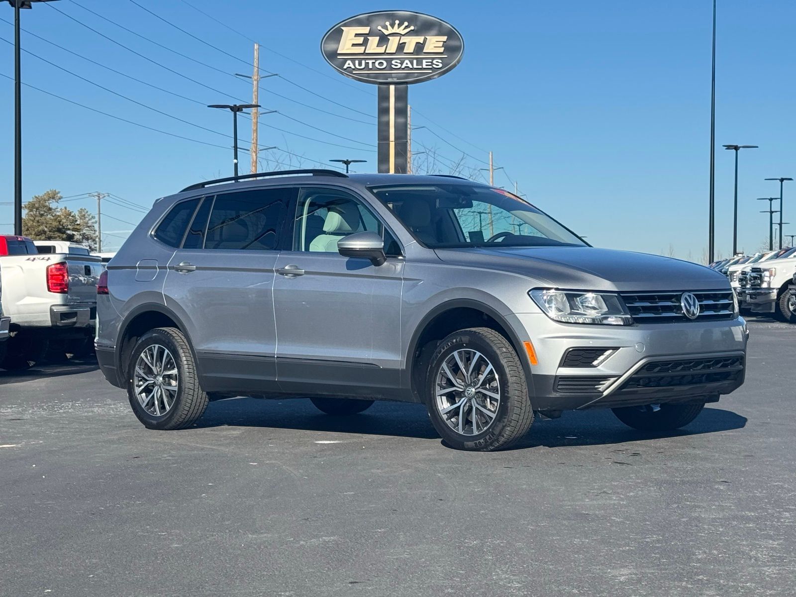 2020 VOLKSWAGEN TIGUAN SE 4Motion
