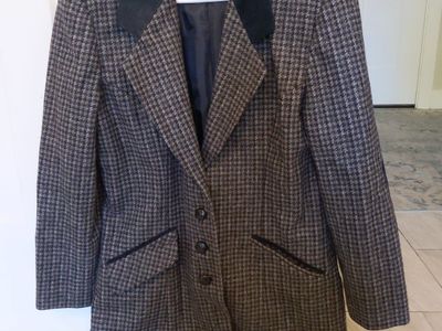 Vintage Maurices Houndstooth Blazer with Black Suede Collar & Elbow Patches - Med