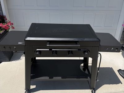 Traeger Irontop 4 Burner Griddle with Cover