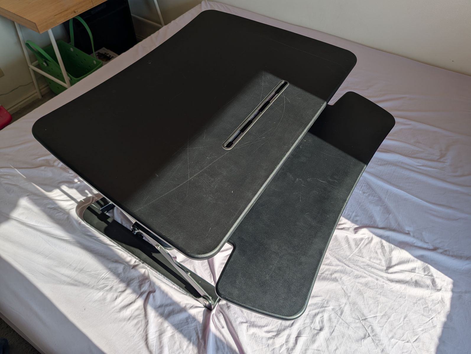 FlexiSpot Adjustable Sit-Stand Desk Converter with Keyboard Tray