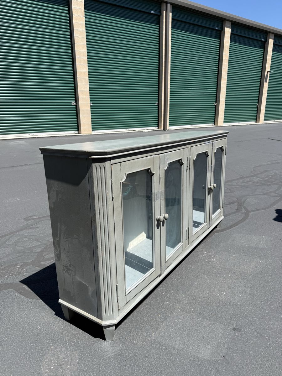 Main image 3