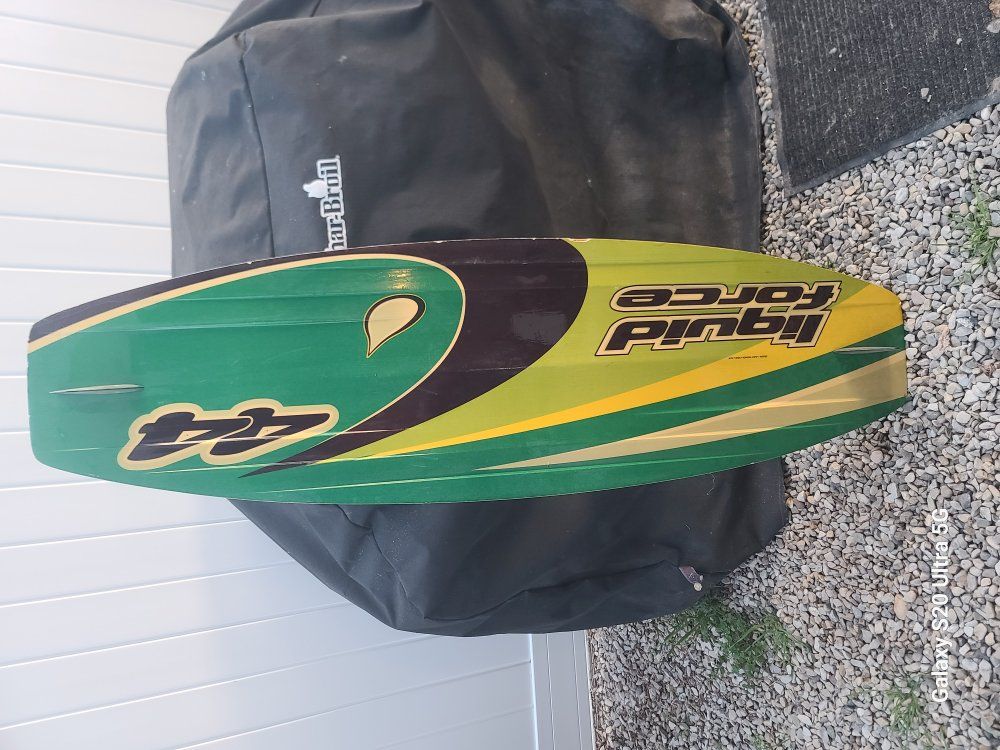 Liquid Force Superfly wakeboard