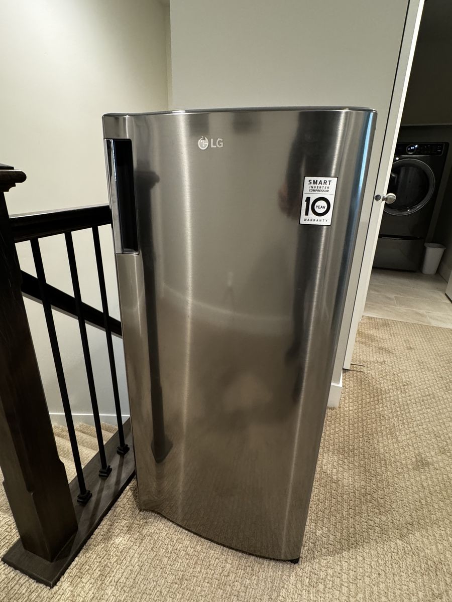 LG 5.79 cu ft single door refrigerator