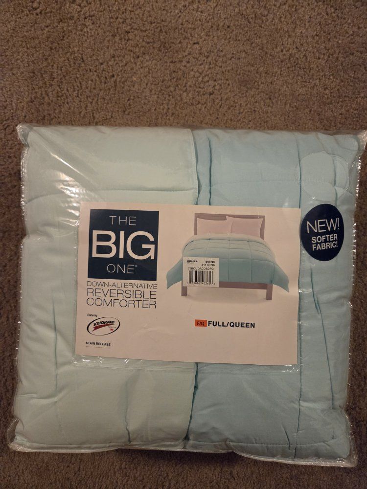 The Big One Down Alternative Reversible Comforter F/Q - New, Scotchgard Stain Release