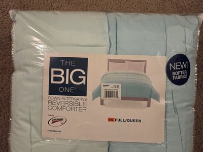 The Big One Down Alternative Reversible Comforter F/Q - New, Scotchgard Stain Release