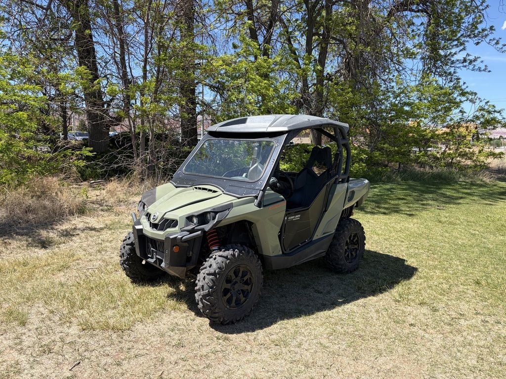 2018 Can-Am Commander DPS 800R