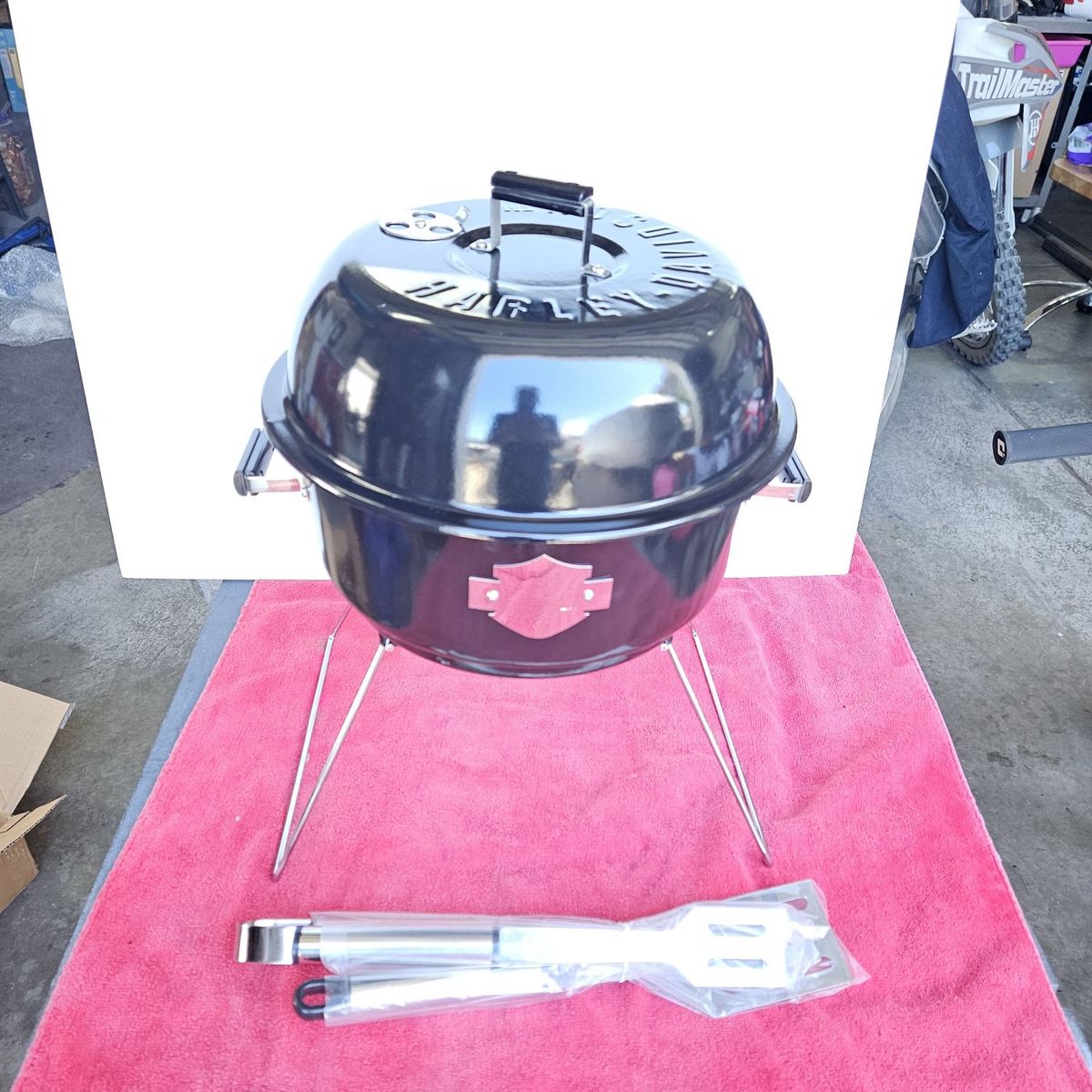 H-D Charcoal Grill