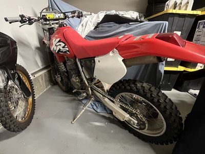 XR400R
