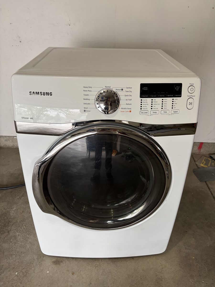 Samsung Electric Dryer - Large Capacity 7.4 Cu/ft