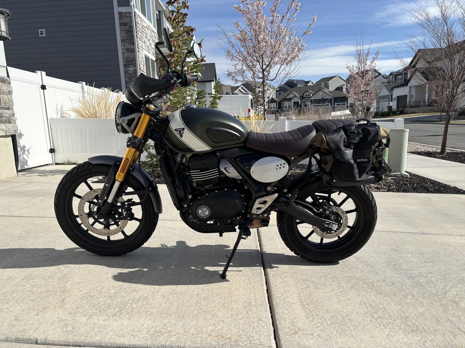 Triumph Scrambler 400 X - Under 1,000 Miles