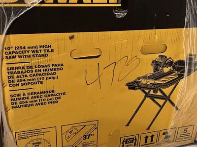 NEW D36000S Dewalt High Capacity Wet Tile Saw w/stand