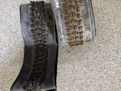 Maxxis Assegai 3C MaxxTerra/EXO+ Tires 27.5 x 2.5"