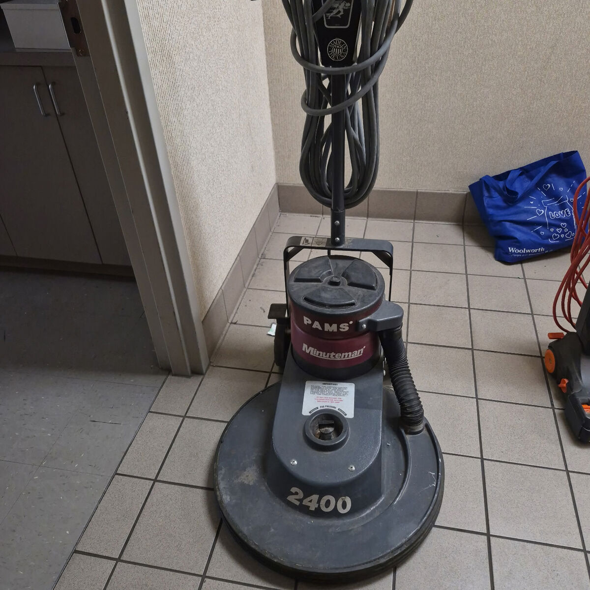 Minuteman 2400 Burnisher