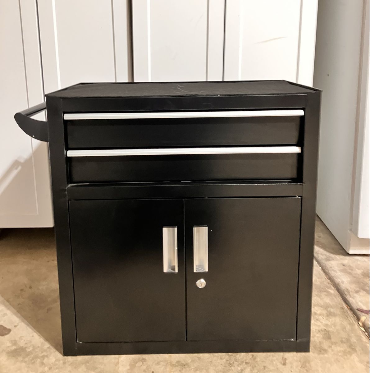 Metal toolbox