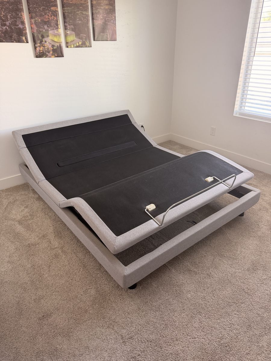 Structures S700 Adjustable Bed Base