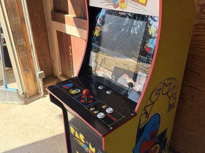 Pac-Man Arcade1Up Machine