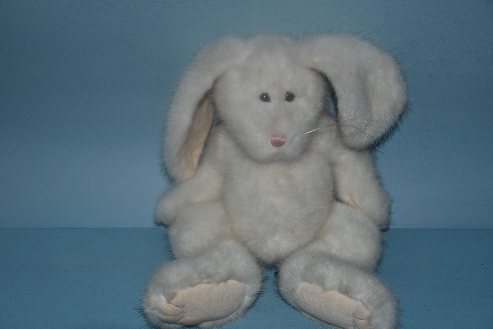 VINTAGE "BOYD'S BEAR" PLUSH STUFFED WHITE RABBIT ~ JOINTED ~ HEIGHT 13" ~ CUTE, SOFT & CLEAN!