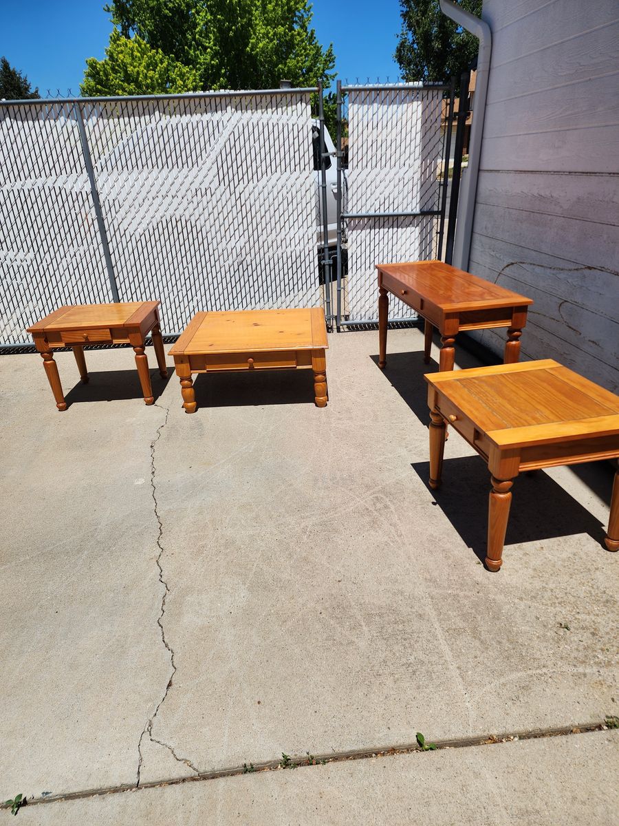 Coffee table end tables