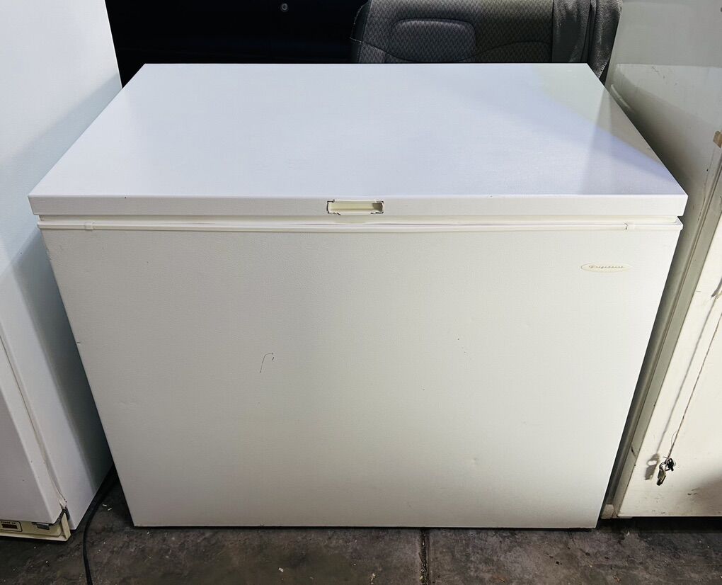 13 Cubic Foot Chest Freezer