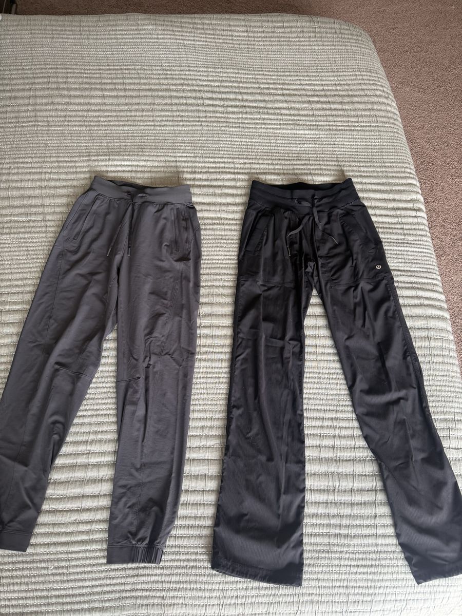 Lululemon Women’s - Size 2 (Dark Gray & Black)