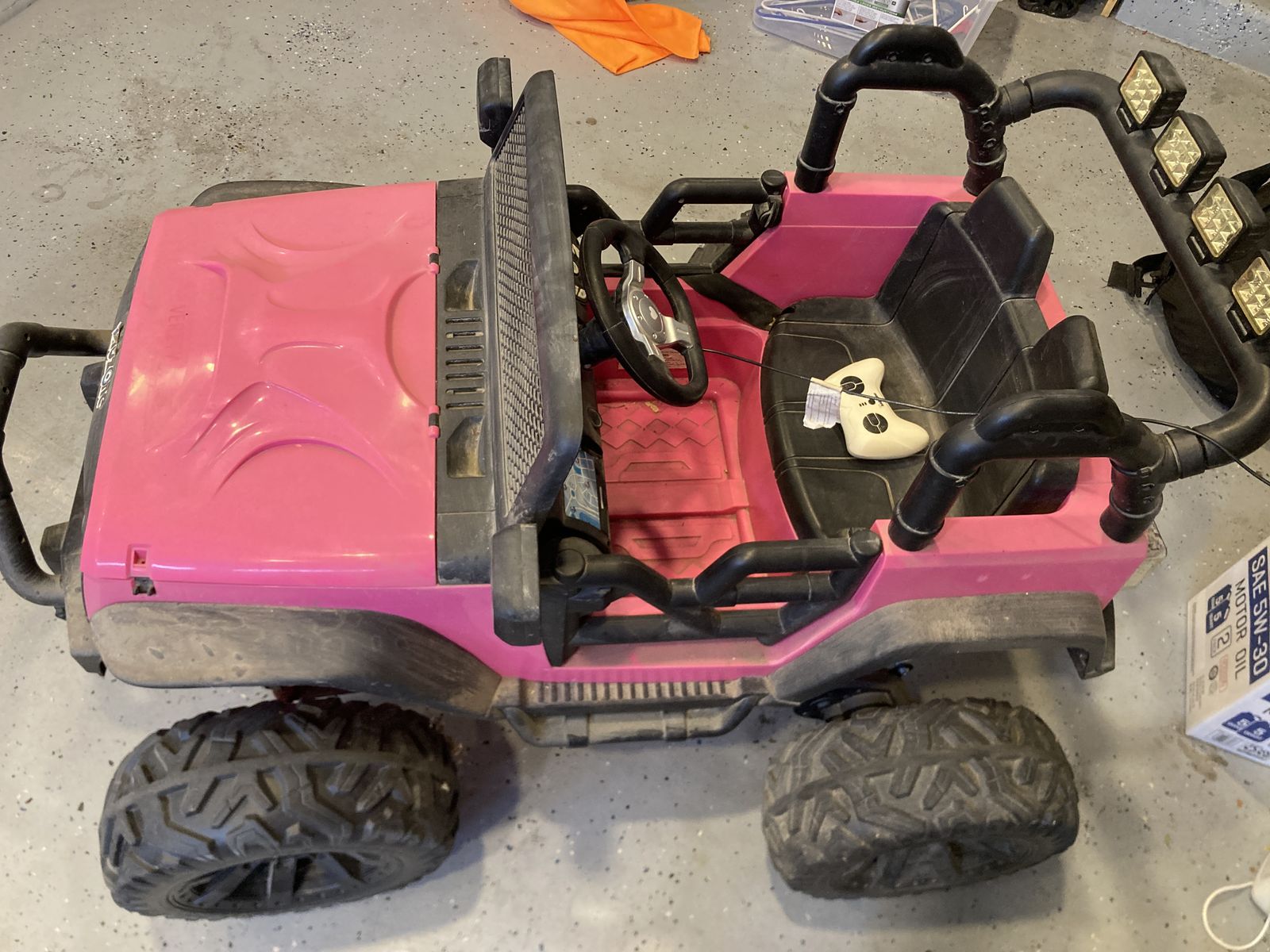 Kidzone Ride-on Jeep
