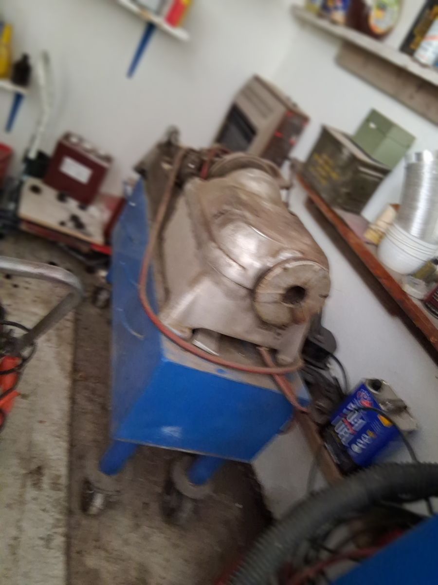Main image 3